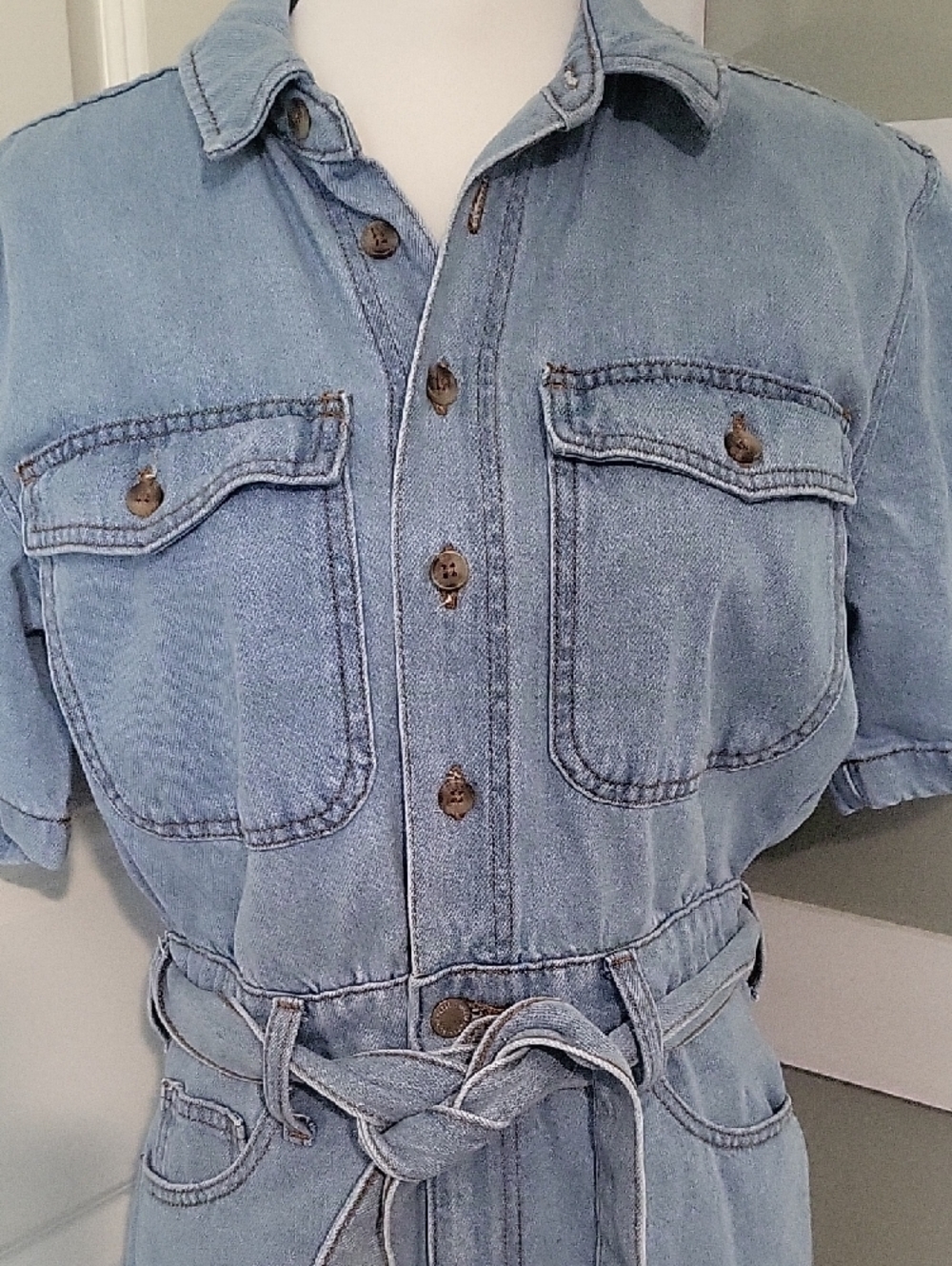 Universal Thread Women’s Denim Romper Size 6 – Light Wash Tie Waist - Picture 7 of 12